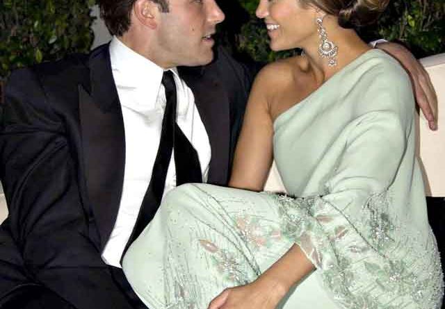 Ben-Affleck-and-Jennifer-Lopez-Engaged-Again-stories